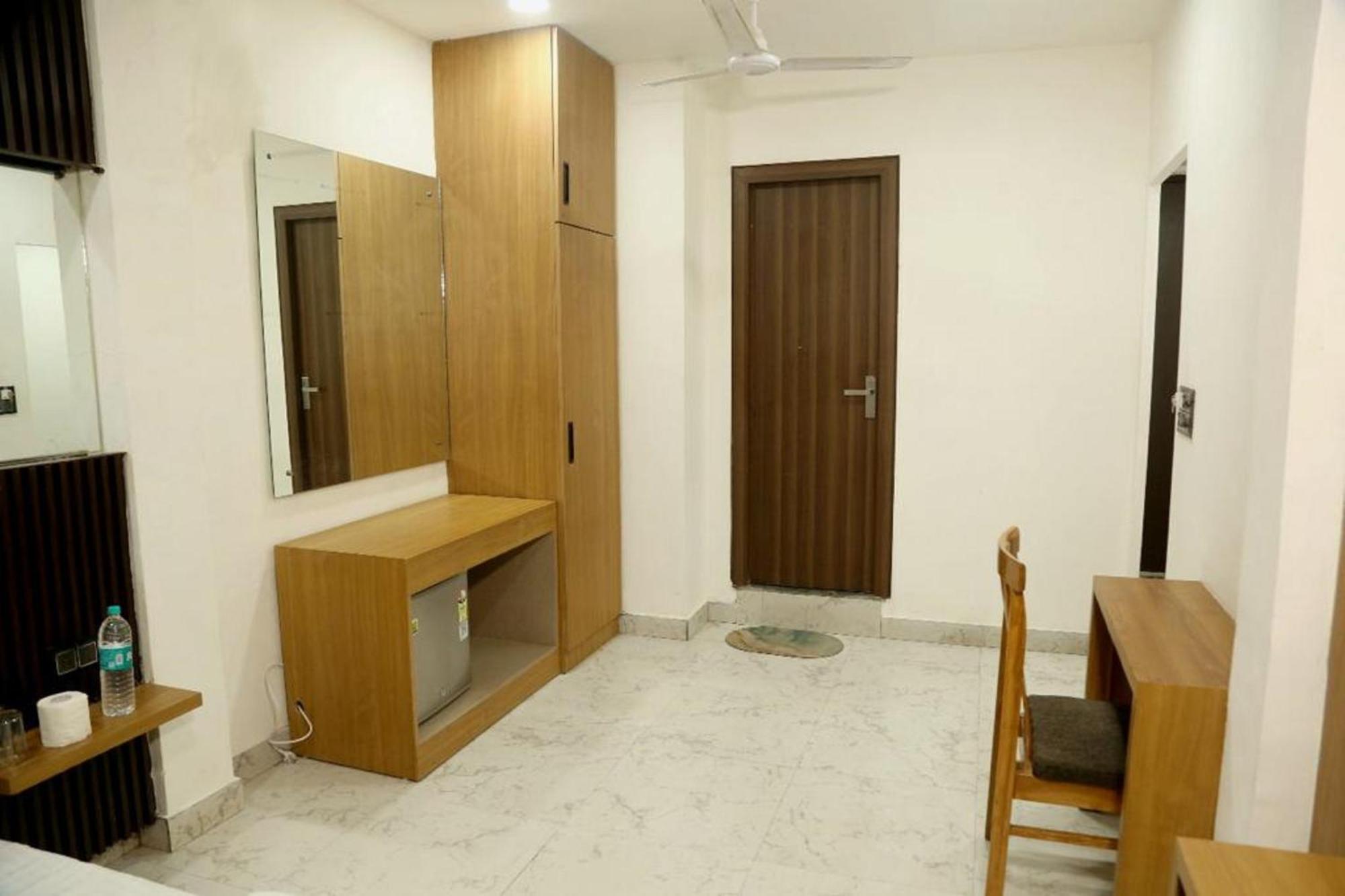 Bunk Hostel Delhi Best Backpacking Accommodation New Delhi Extérieur photo