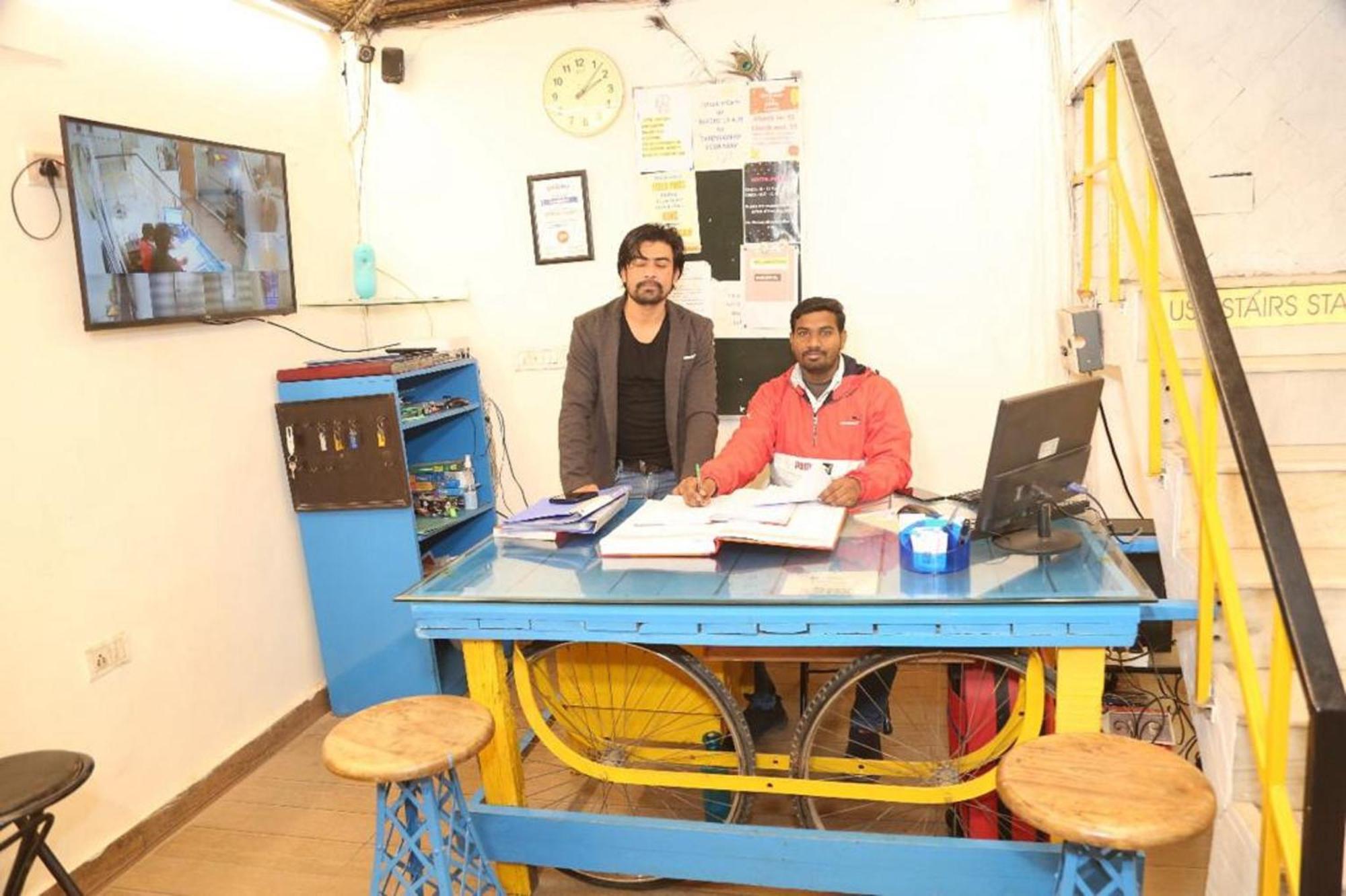 Bunk Hostel Delhi Best Backpacking Accommodation New Delhi Extérieur photo
